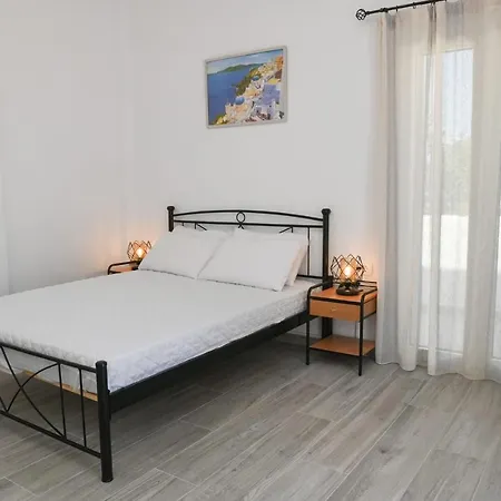Enjoy The Santorini Life Vibrant Studio Lejlighed